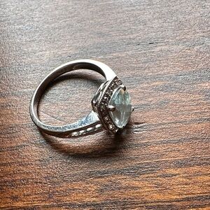 Jared Jewelers Aquamarine 10k Ring
